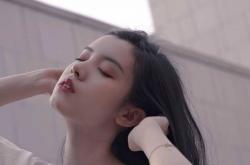 开云官网-哈利伯顿穿针引线节奏掌控完美，雄鹿主场强势斩落爵士