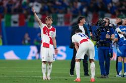 开云体育登录-克罗地亚队在点球大战中险胜瑞典队，晋级欧洲杯半决赛