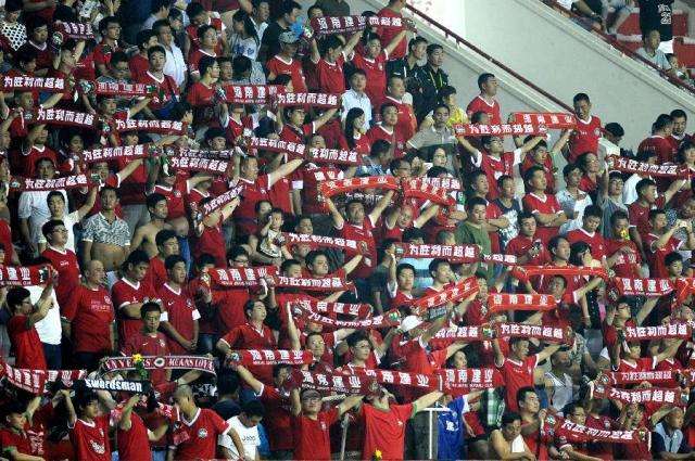 关于富力主场大胜建业，保级态势明显好转的信息