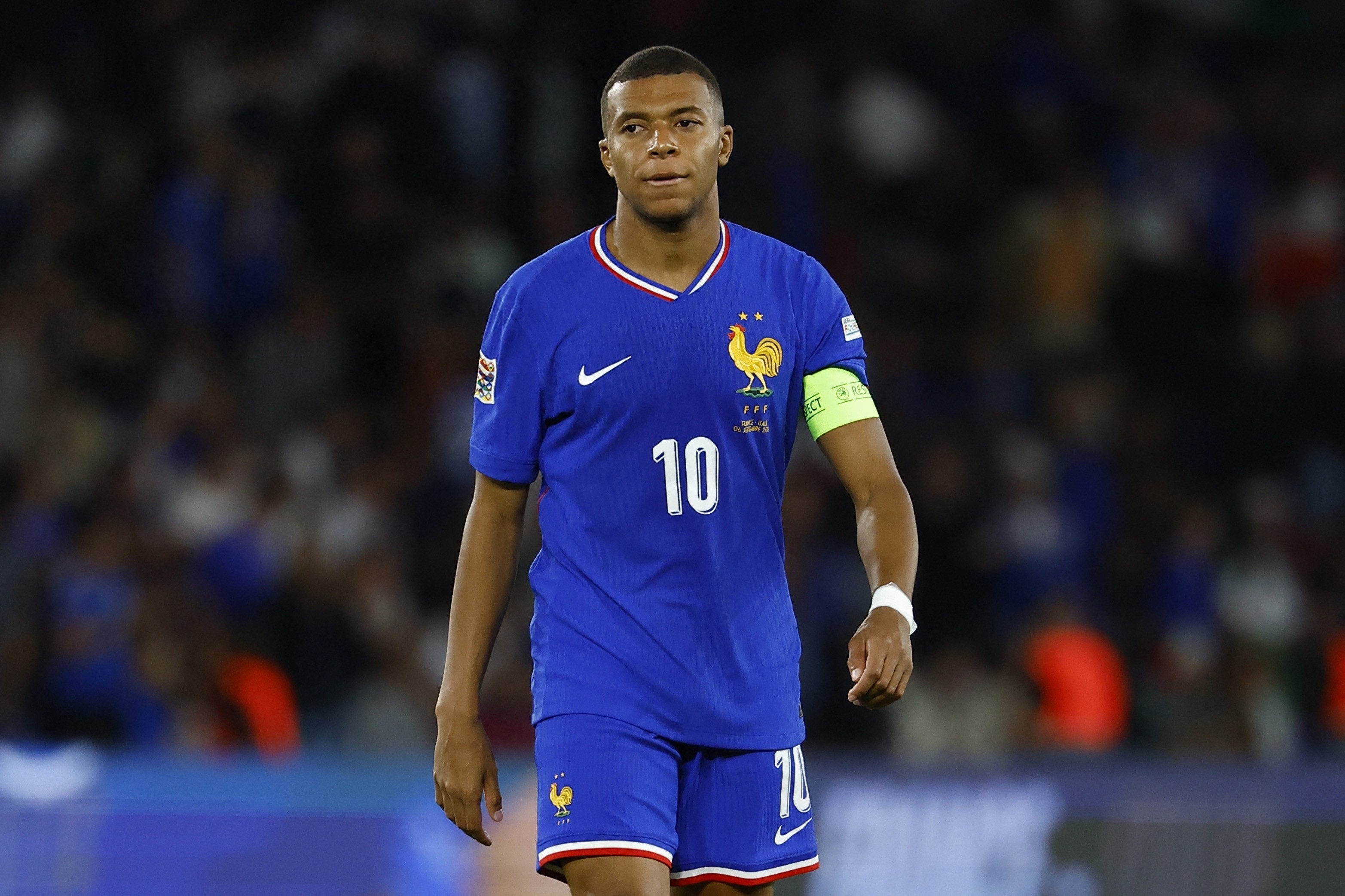 德国队鏖战法国队,石宇奇点燃赛场 德国队鏖战法国队,石宇奇点燃赛场