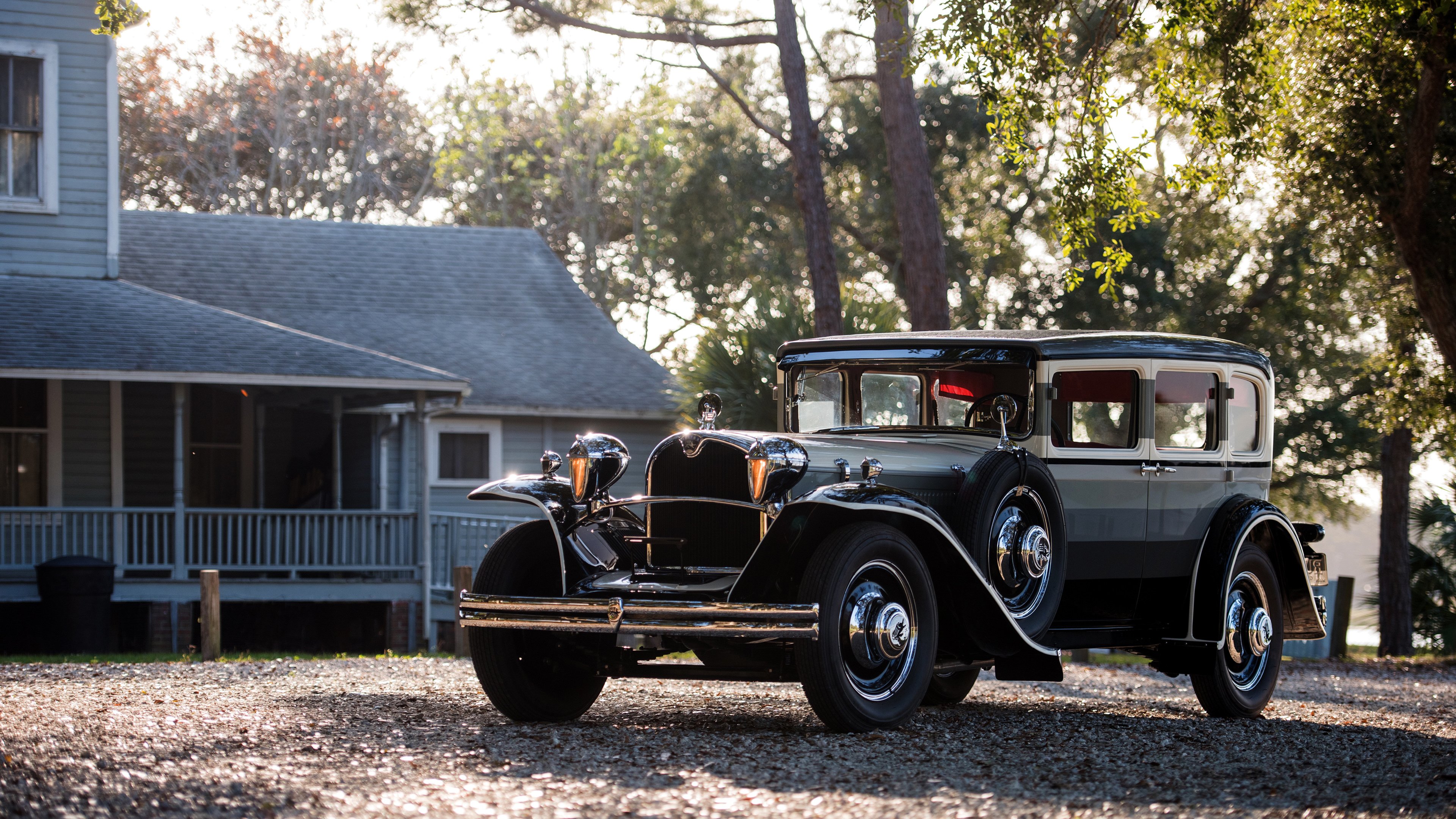 飙至极致，当赛道轰鸣唤醒绿茵幽灵