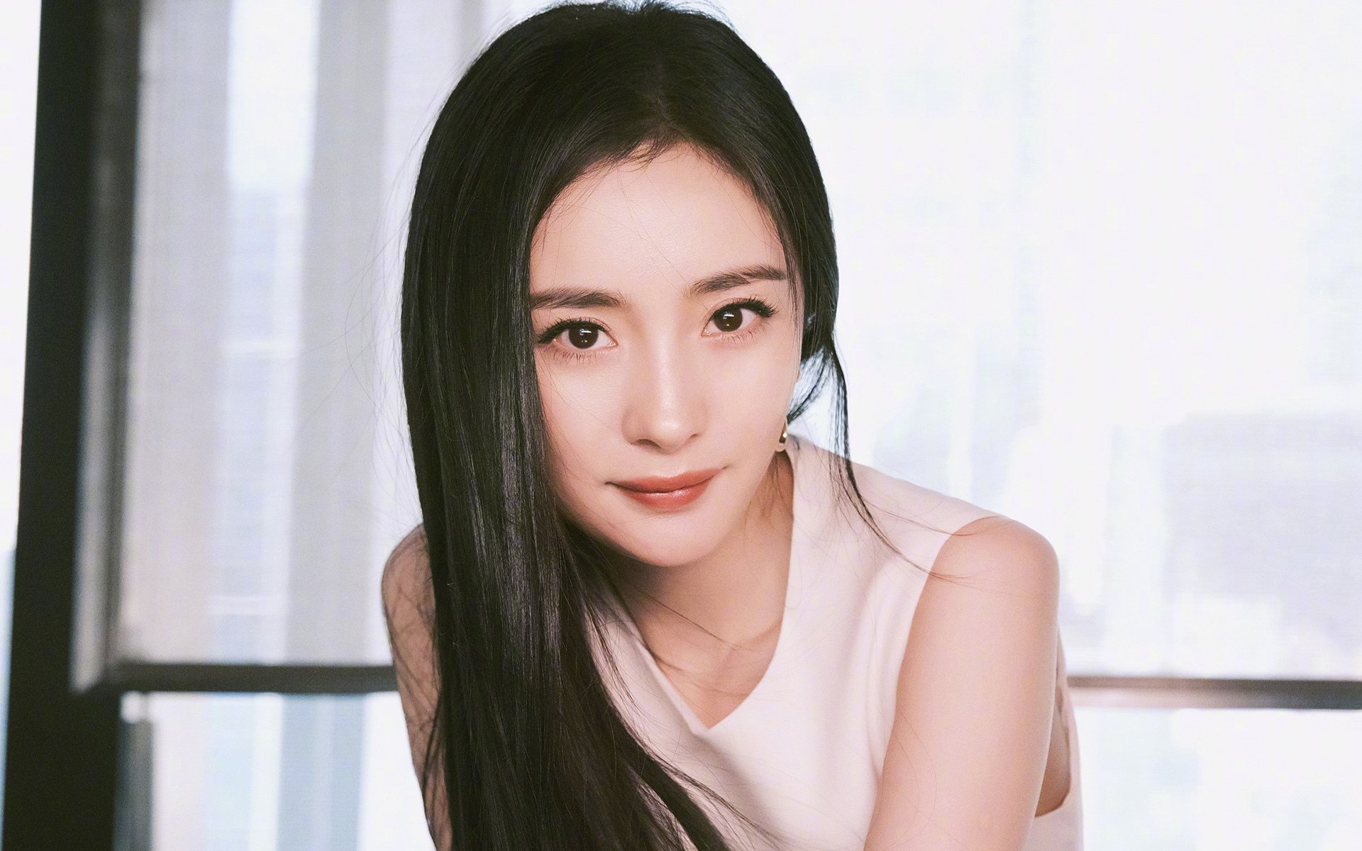 足球狂想曲，从伯纳乌的稳定灯塔到里昂的加纳风暴