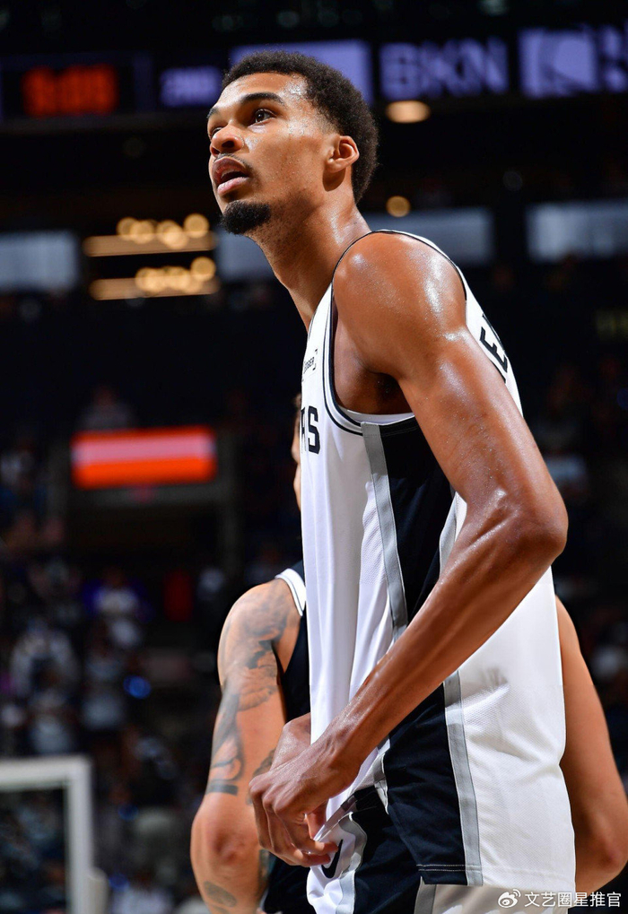 文班亚马爆发，独行侠淘汰赛过关骑士