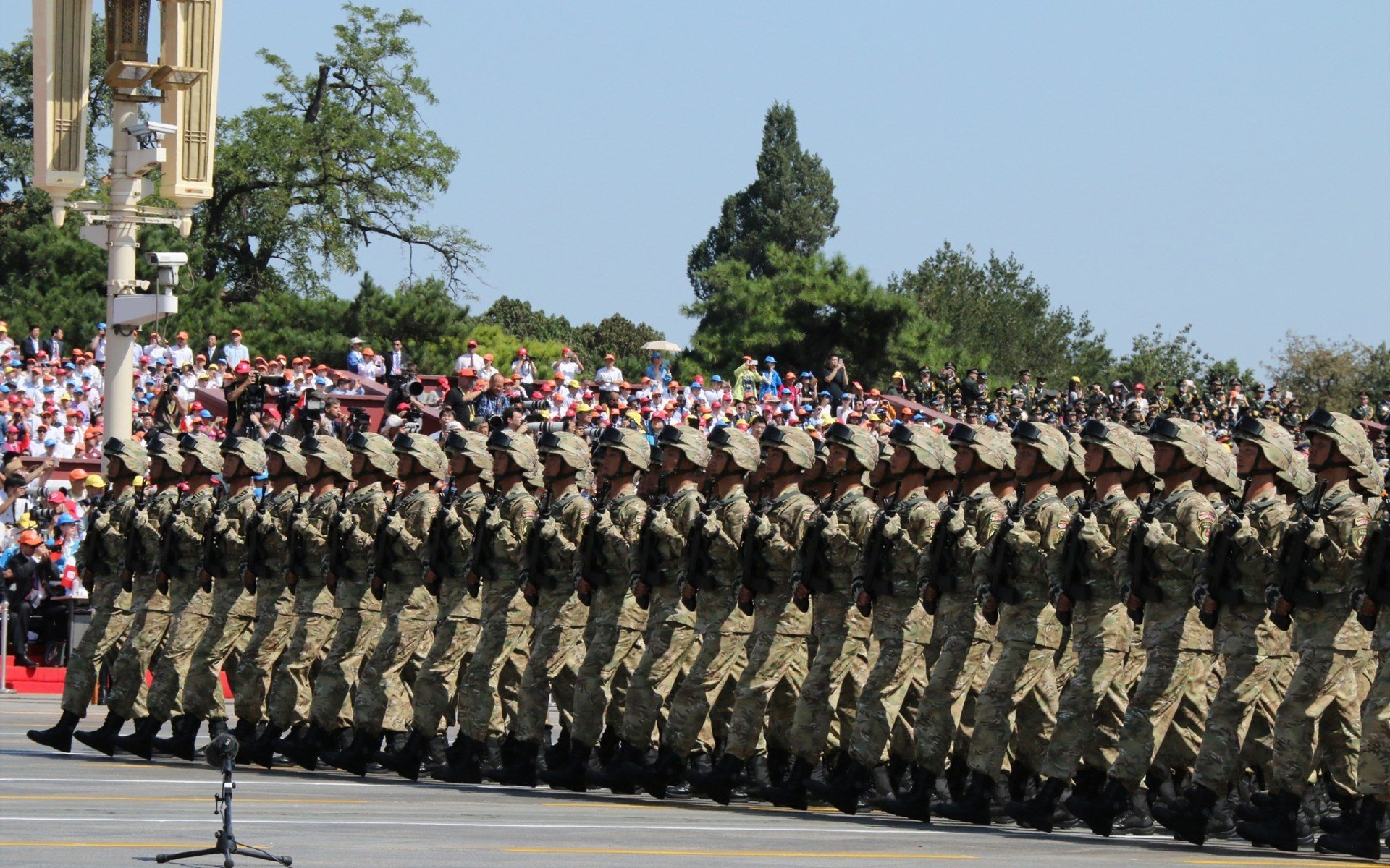逆流而上,突尼斯暗涌中的关键先生若日尼奥