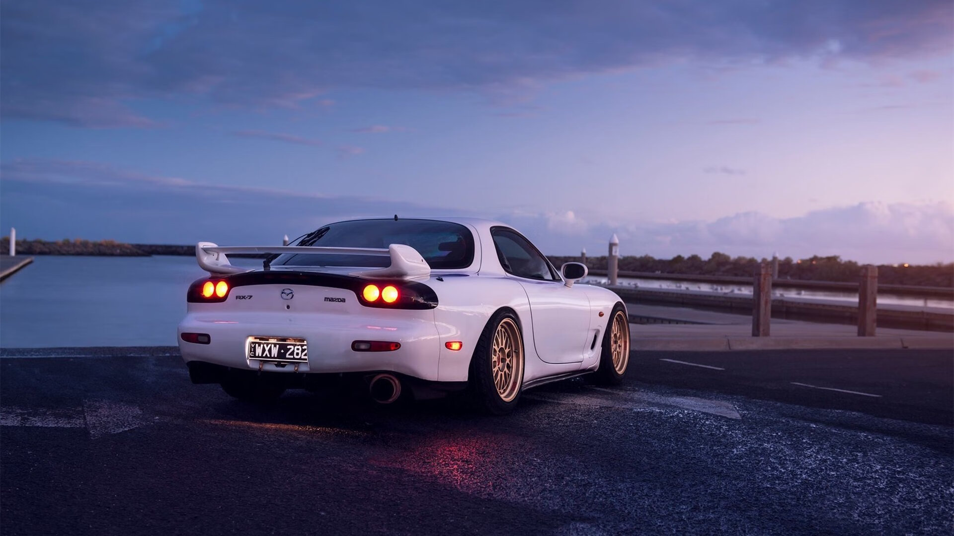 绿茵双战场，主宰时刻与老将传奇